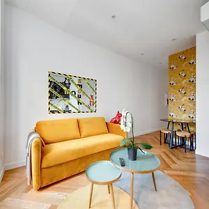 Appartement 208-suite Guerlain, Paris